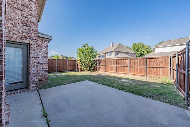 view of yard with a patio