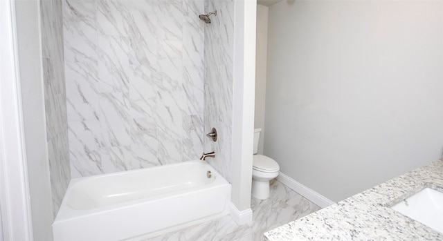 full bathroom featuring toilet, sink, and tiled shower / bath combo