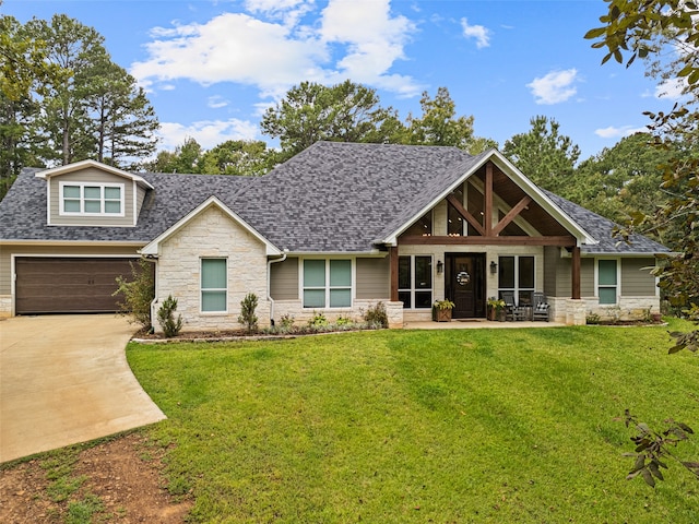 craftsman inspired home with a front lawn