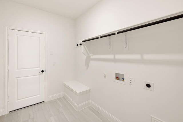 spare room with recessed lighting, light colored carpet, and baseboards