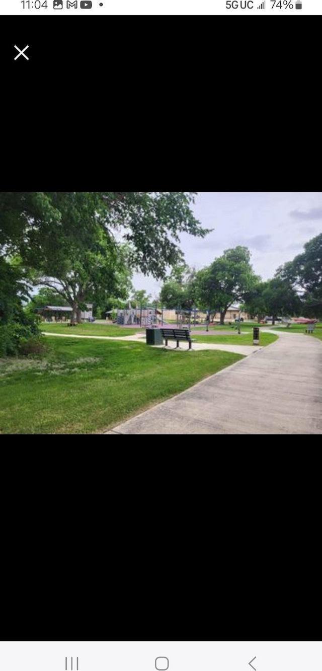 Listing photo 3 for 5600 Watters Pl, Westworth Village TX 76114