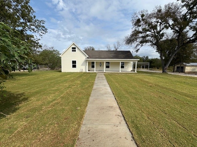 view of front of house with a front yard