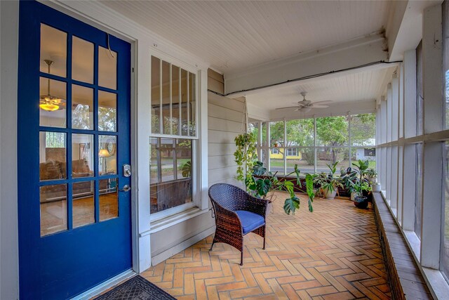 339 N 1st St, Point, TX 75472 - sunroom featuring a ceiling fan