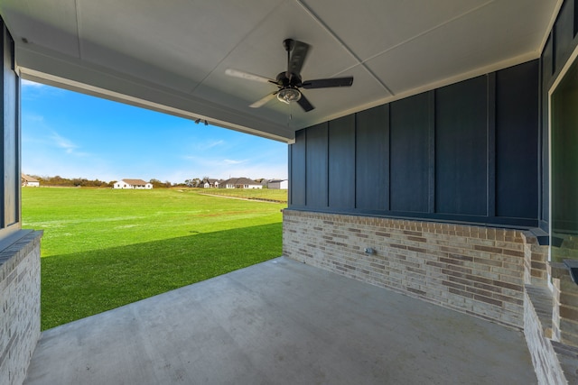 view of patio with ceiling fan