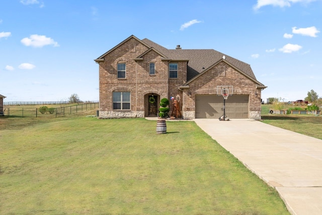 view of front of property with a front yard