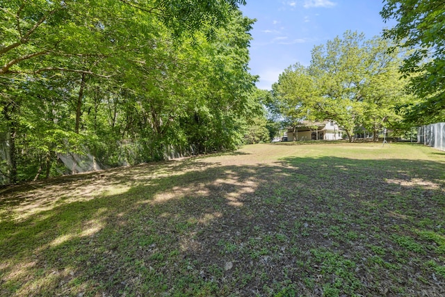 1901 Shady Hollow Ct, Garland, TX 75040 - view of yard
