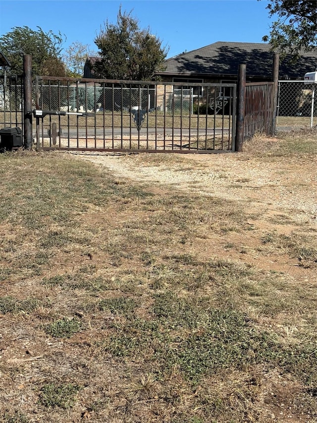 145 Timberline Dr, Whitney, TX 76692 - view of yard with fence