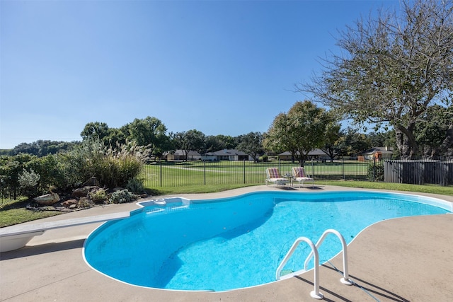 7117 Serrano Dr, Benbrook, TX 76126 - view of pool with a patio and a diving board