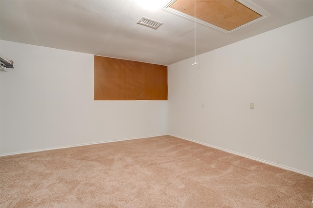 unfurnished room with carpet floors