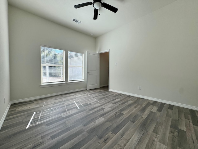 209 Smith St, Hillsboro, TX 76645 - unfurnished room featuring a ceiling fan, wood finished floors, and baseboards