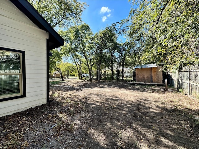 209 Smith St, Hillsboro, TX 76645 - view of yard
