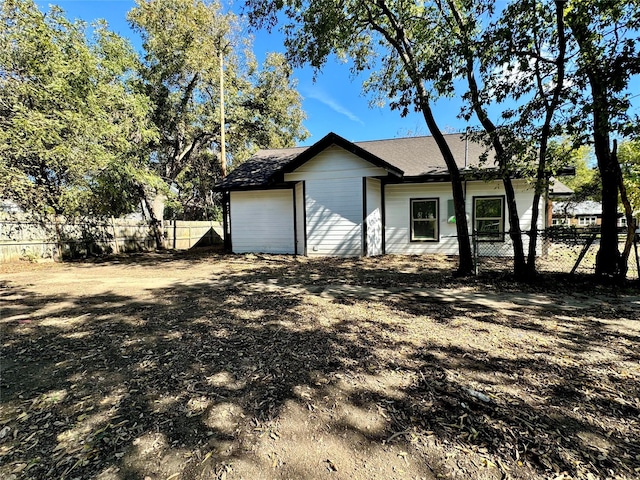 209 Smith St, Hillsboro, TX 76645 - view of front of property