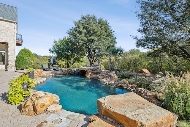 6800 Rainwood Dr, Plano, TX 75024 - view of outdoor pool