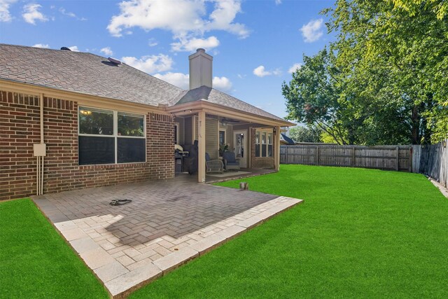 view of yard with a patio