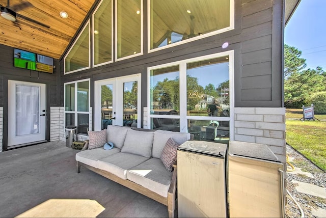 view of patio with outdoor lounge area