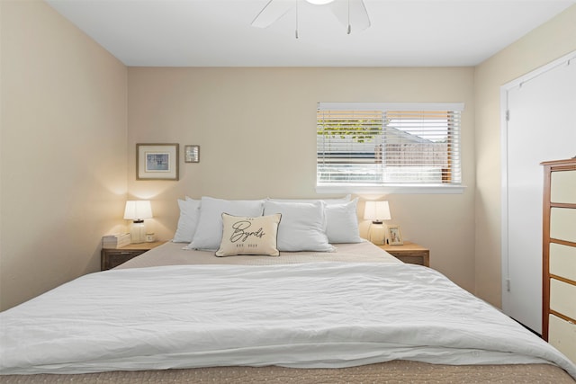 bedroom featuring ceiling fan