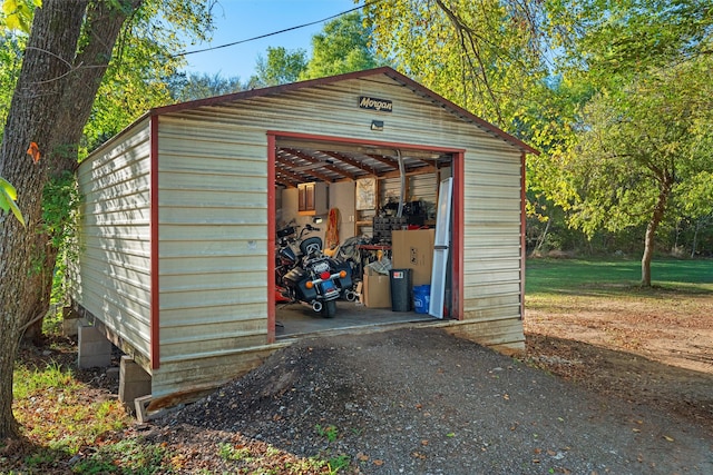 view of outbuilding