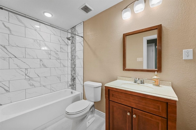 1246 Woodburn Trl, Dallas, TX 75241 - full bath featuring vanity, toilet, and shower / washtub combination