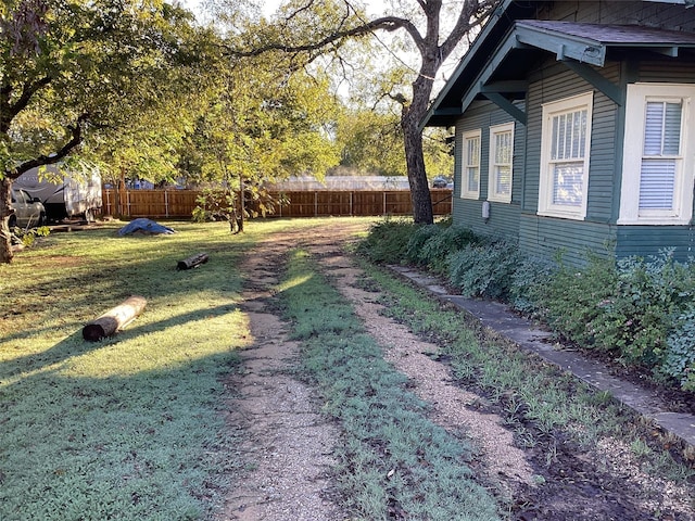 604 S Seaman St, Eastland, TX 76448 - view of yard