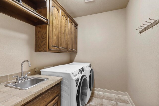 bedroom with dark wood-type flooring, a high ceiling, ceiling fan, and connected bathroom