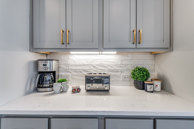 details with decorative backsplash