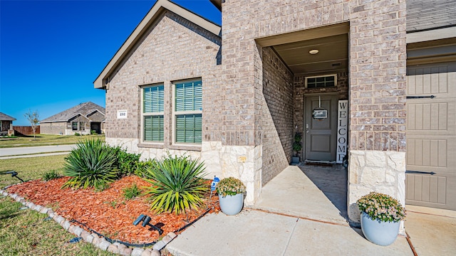 Listing photo 3 for 292 Scout Dr, Waxahachie TX 75165