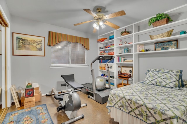 bedroom with ceiling fan