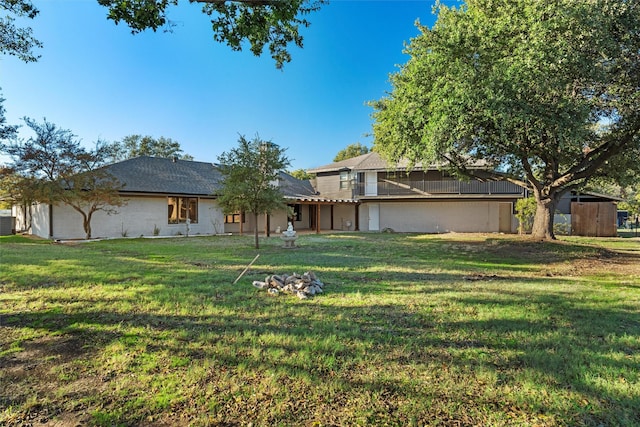 exterior space featuring a front lawn