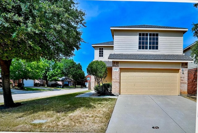 view of front property featuring a garage