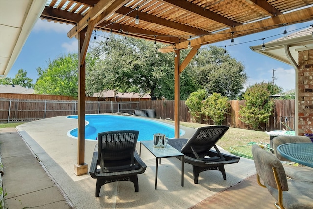 view of swimming pool with a pergola