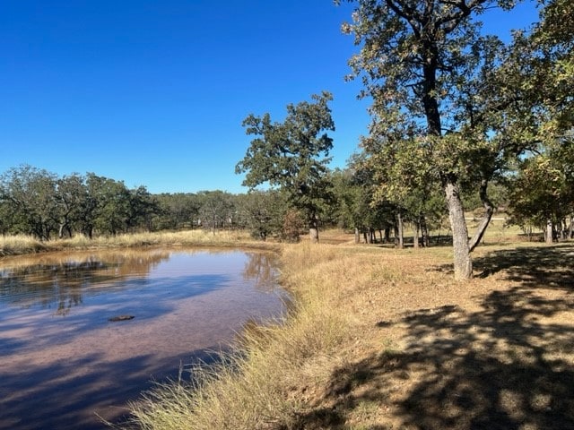 Listing photo 3 for 343 Nocona Dr, Nocona TX 76255