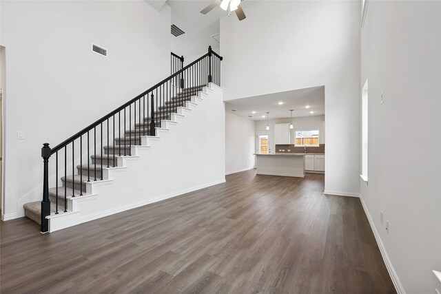 bedroom featuring carpet flooring and ceiling fan