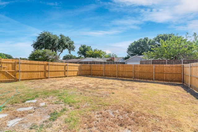 3312 Crater Ln, Plano, TX 75023 - view of yard