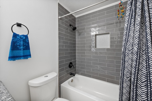 bathroom featuring toilet, shower / bathtub combination with curtain, and a textured ceiling