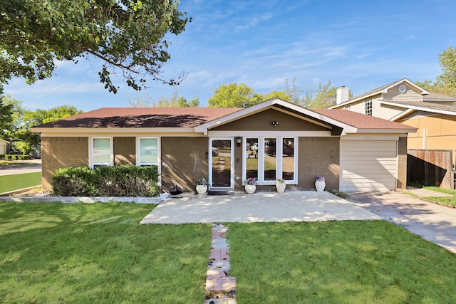 ranch-style house with a front yard