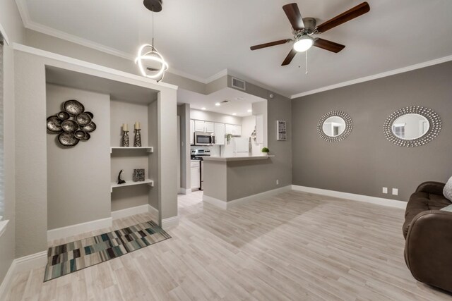 living room featuring light hardwood / wood-style floors, ceiling fan, and ornamental molding