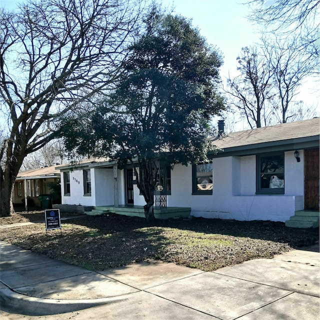 view of single story home