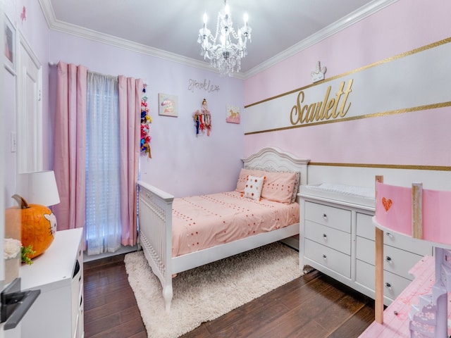 bedroom featuring dark hardwood / wood-style floors, crown molding, and a notable chandelier