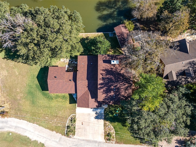 bird's eye view featuring a water view