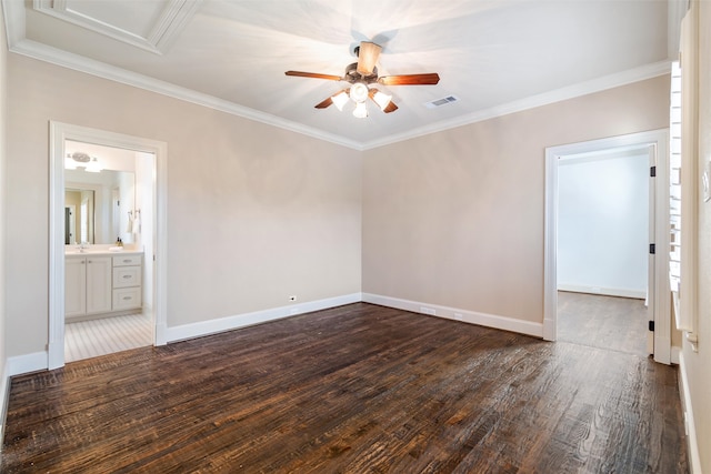 unfurnished room featuring dark wood-type flooring, sink, ceiling fan, and crown molding