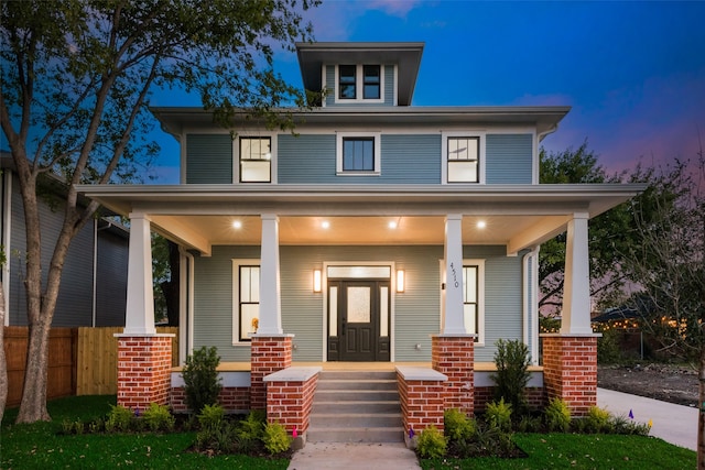 view of front of house featuring a porch