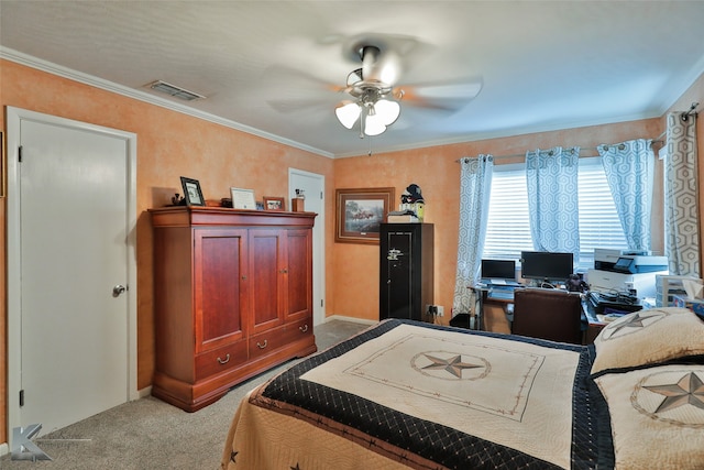 bedroom with ornamental molding, light carpet, and ceiling fan