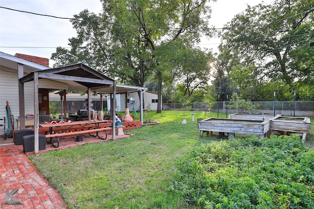 view of yard with a patio area