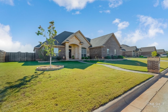 view of front of property with a front yard