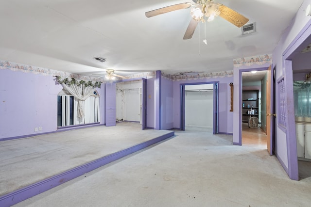 empty room featuring ceiling fan