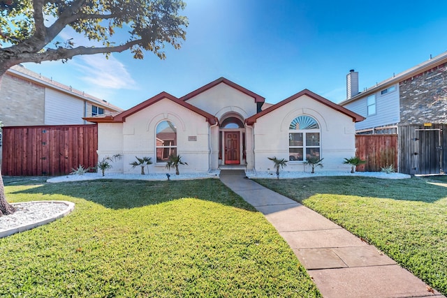 view of front facade with a front lawn