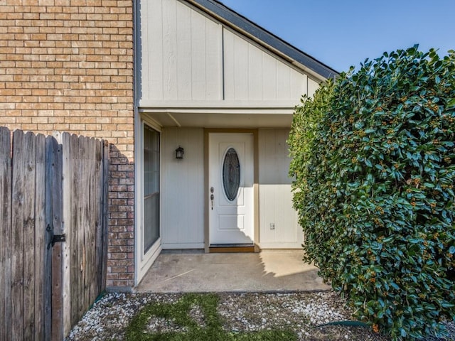 view of entrance to property