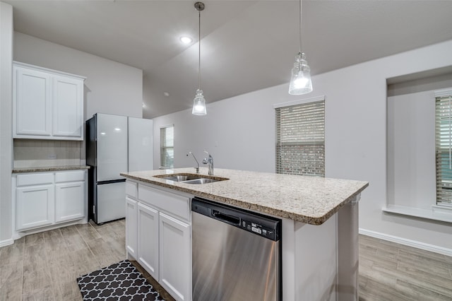 kitchen with white cabinetry, sink, pendant lighting, a kitchen island with sink, and dishwasher