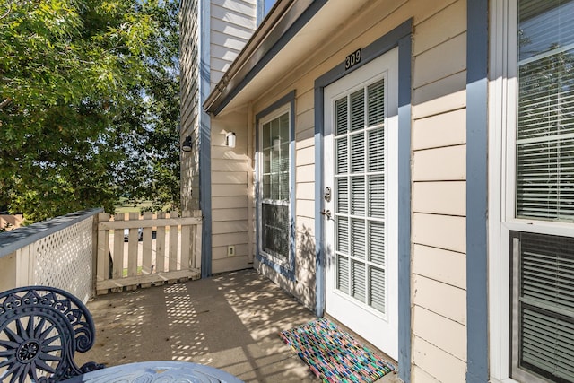 balcony with a porch