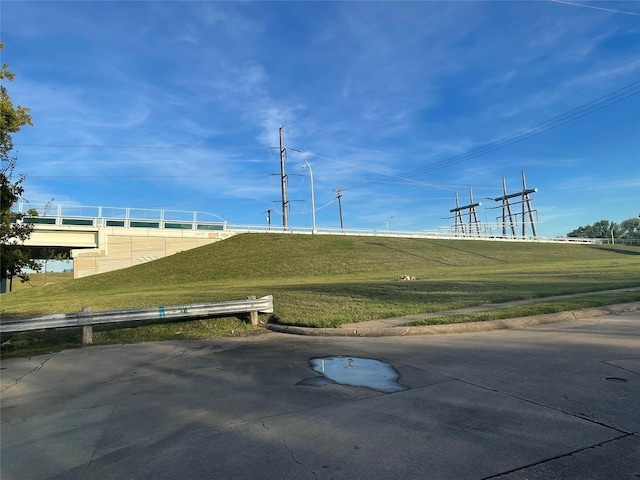 825 Shaw St, Dallas, TX 75212